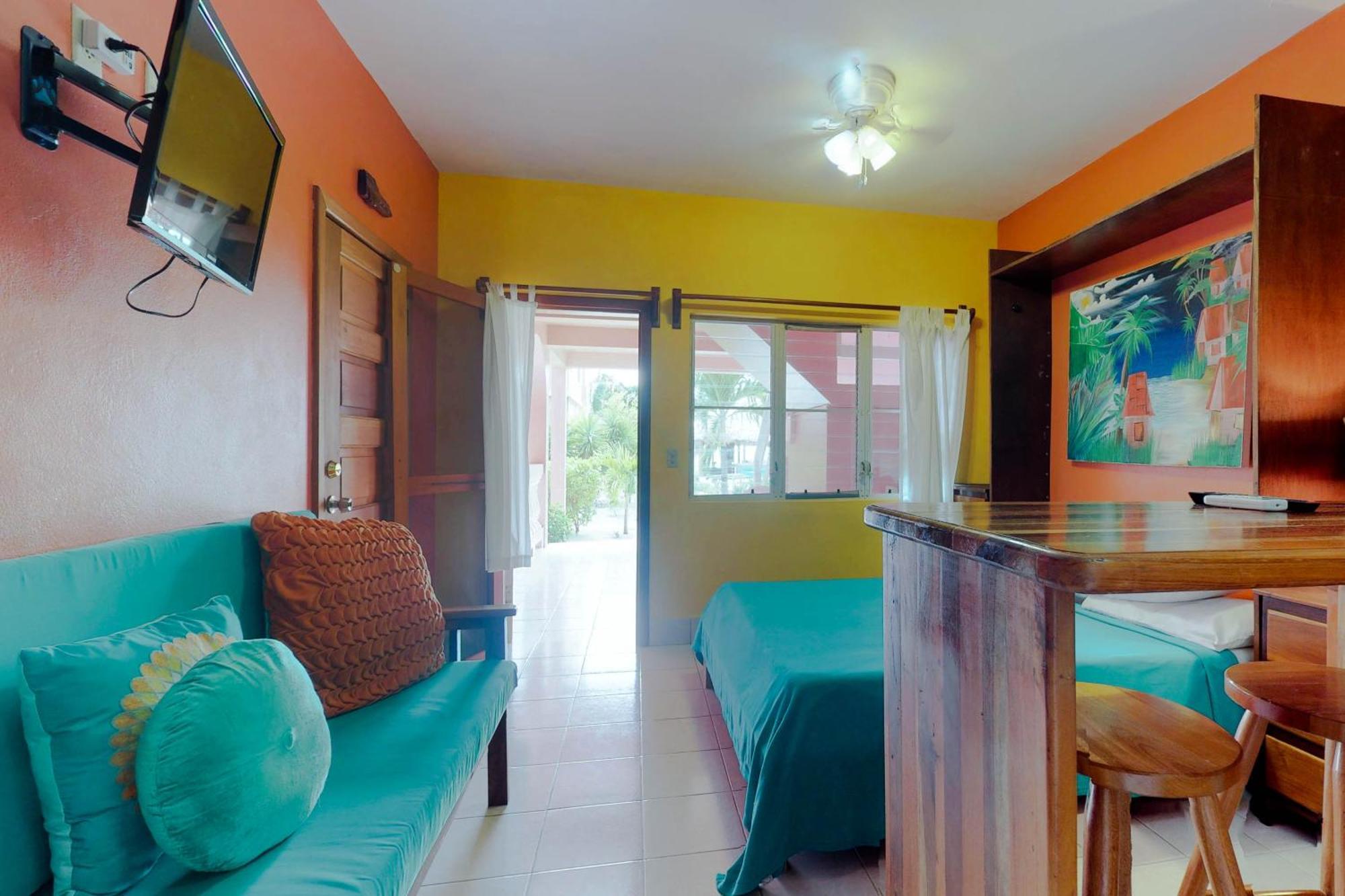 Seaview - Caribe Island Apartment San Pedro  Room photo